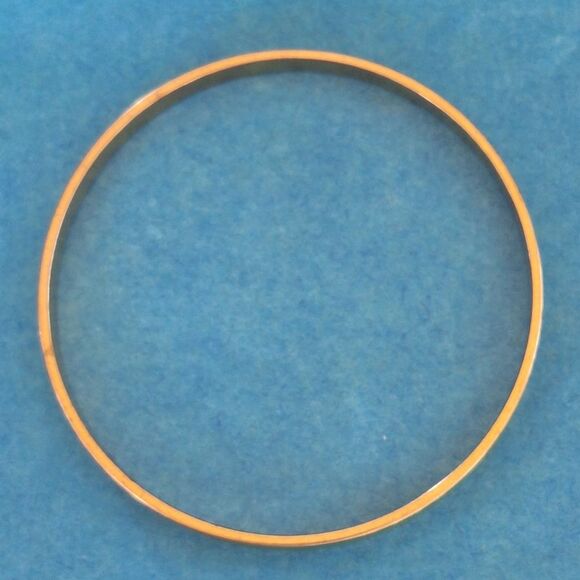 Green Enamel Bangle Bracelet Gold Tone Liner, Vintage - Picture 4 of 10